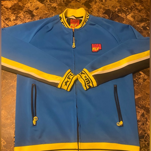 Born Fly - Picture 2 of 16